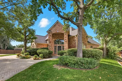 3904 Elmwood Ct, Colleyville, TX 76034