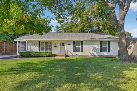 1226 Laurel Ln, Richardson, TX 75080