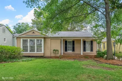957 Elmwood St, Shreveport, LA 71104