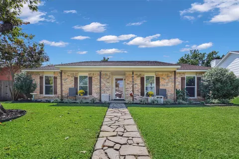 4902 Freeport Dr, Garland, TX 75043
