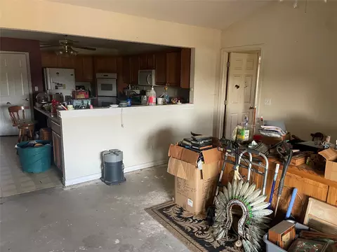 Entry Way - 520 Cr 221, Breckenridge, TX 76424 photo 1 of 2