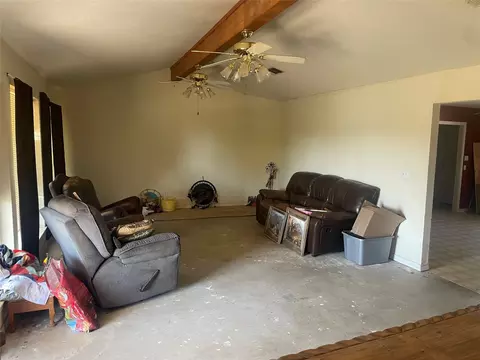 Living - 520 Cr 221, Breckenridge, TX 76424 photo 1 of 4