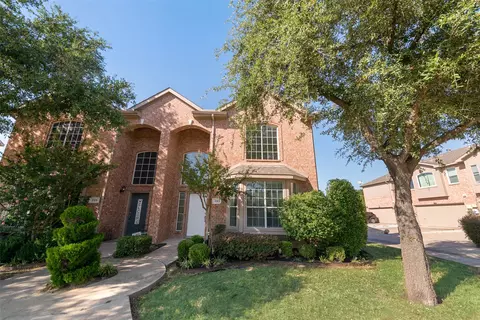 385 Ivan Dr, Lewisville, TX 75067