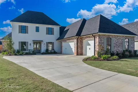 9827 Canebrake Ln, Shreveport, LA 71106