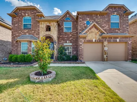202 Ravenel St, Glenn Heights, TX 75154