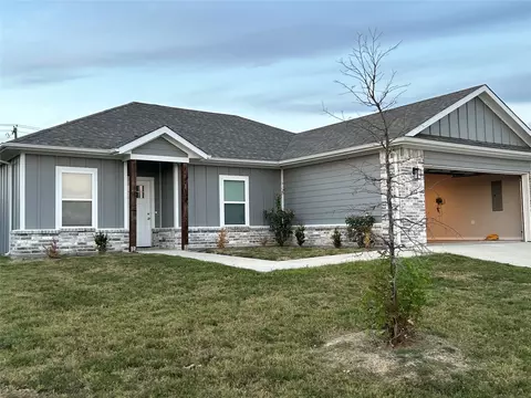 3612 Skylane Ave, Corsicana, TX 75110