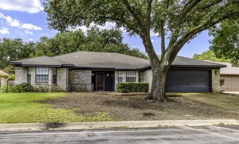 4700 Ringold Dr, Fort Worth, TX 76133