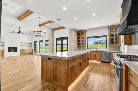 621 Hondo Xing, Weatherford, TX 76087