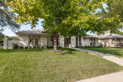 10101 Apple Creek Dr, Dallas, TX 75243