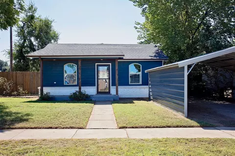 1214 3rd St, Graham, TX 76450