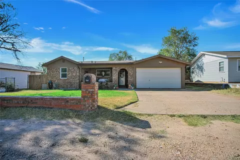 106 35th St, Snyder, TX 79549