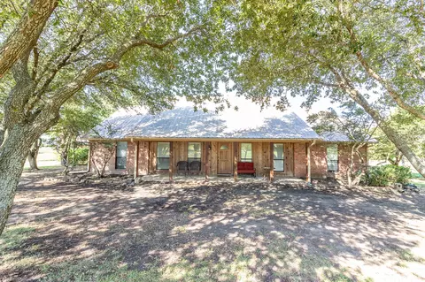 1194 Cedar Ln, Kaufman, TX 75142