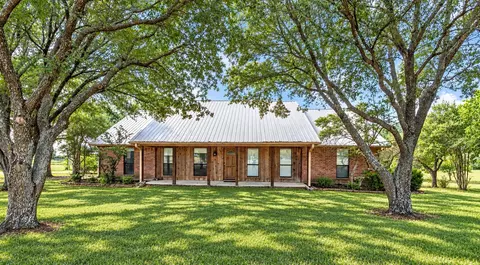 1194 Cedar Ln, Kaufman, TX 75142