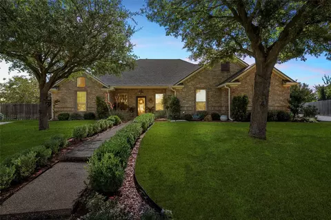 333 Edinburgh Ln, Waco, TX 76712