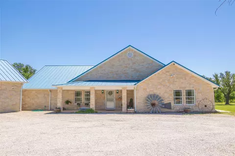 3612 Hwy 1689, Comanche, TX 76442
