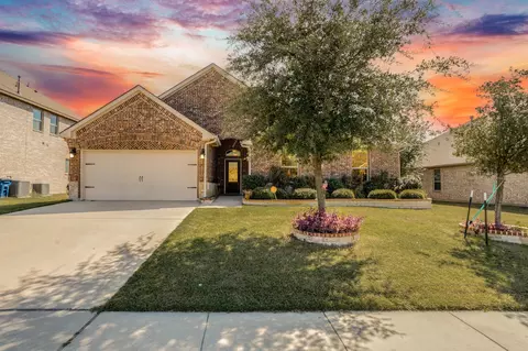 248 Georgetown Dr, Forney, TX 75126