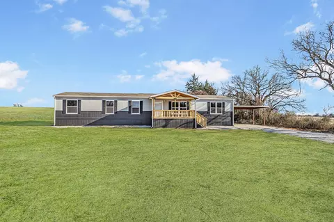 2127 Denver Rd, Sunset, TX 76270