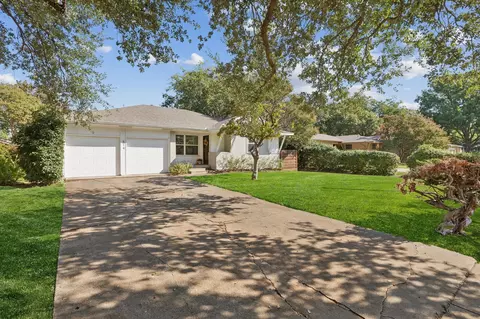 514 Vernet St, Richardson, TX 75080