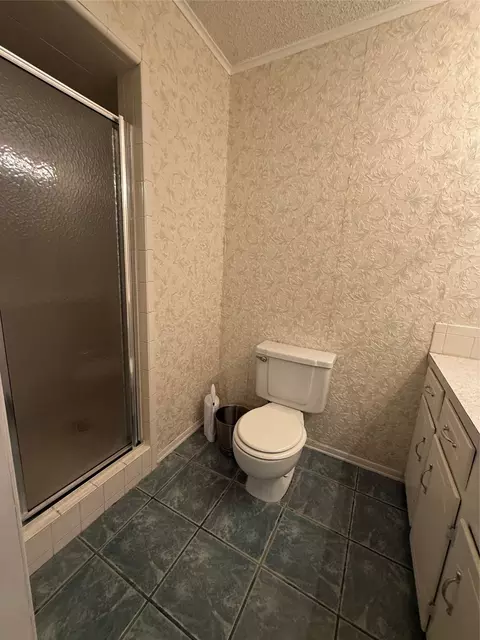 Bath - 123 Stiles, Springhill, LA 71075 photo 2 of 2