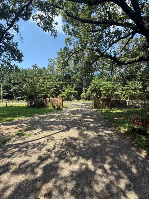 Exterior - 123 Stiles, Springhill, LA 71075 photo 5 of 6
