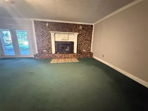 Living - 123 Stiles, Springhill, LA 71075 photo 3 of 5