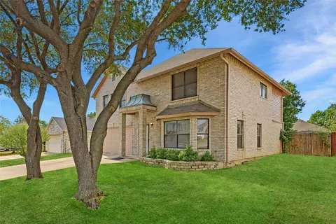 7604 Amsterdam Ln, Arlington, TX 76002