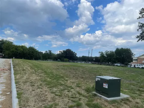 6312 Willard Rd, Fort Worth, TX 76119