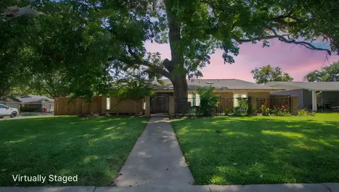 337 Chisholm Trl, Sherman, TX 75092