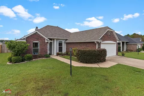 141 Fitzwilliam St, Haughton, LA 71037