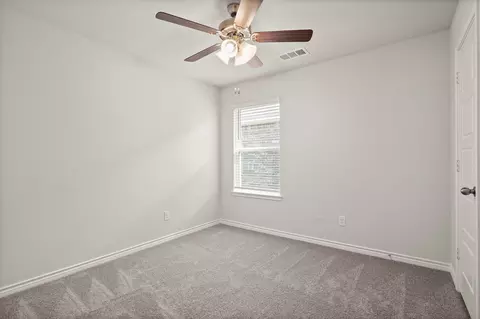 Bedroom - 1507 Romans Rd, Ennis, TX 75119 photo 4 of 6
