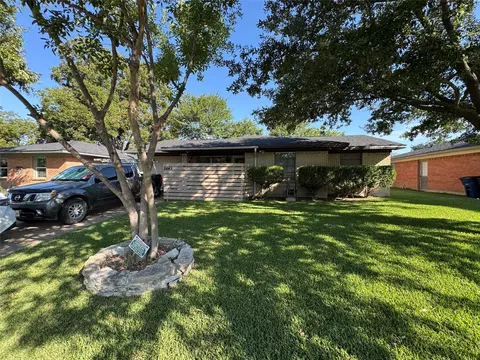2649 Hillsboro Ave, Dallas, TX 75228