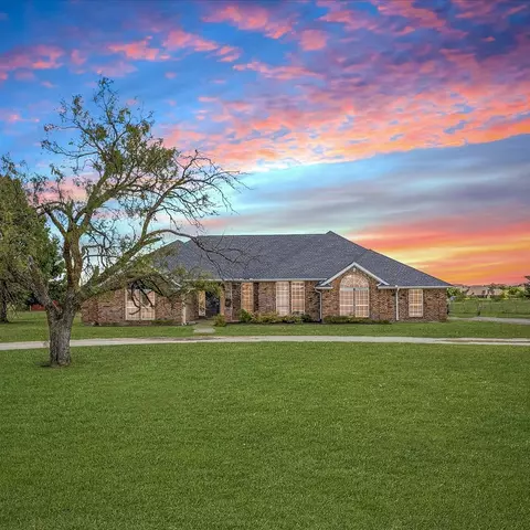111 Hudson Ln, Aledo, TX 76008