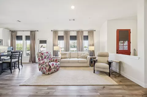 1041 4th St, Argyle, TX 76226 photo 7