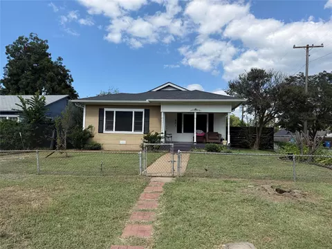 801 W Walker St, Denison, TX 75020
