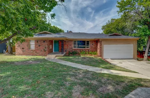 4229 Ridgecrest Cir, Lake Worth, TX 76135