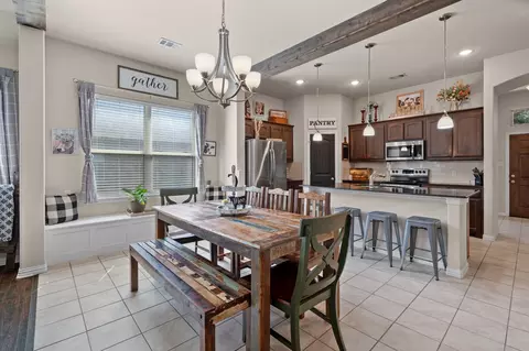 574 Balboa Trl, Azle, TX 76020