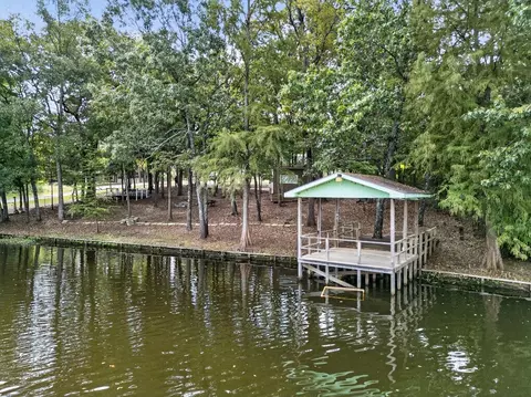 108 Cottonwood Ln, Murchison, TX 75778