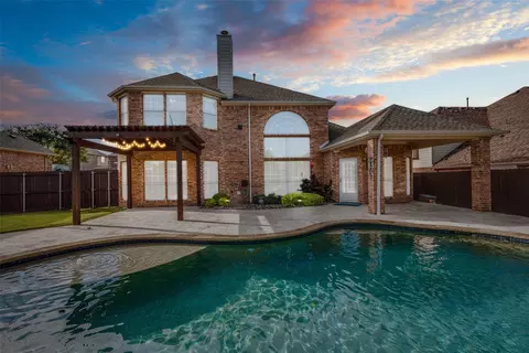 302 Trakehner Trl, Celina, TX 75009