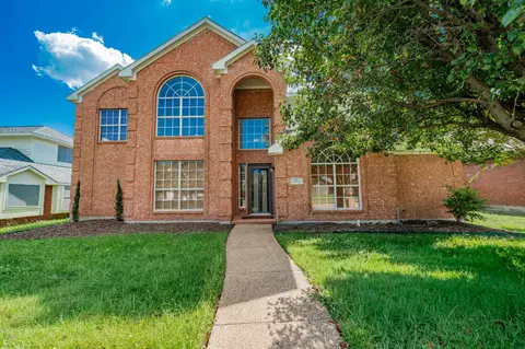 9114 Woodlake Dr, Rowlett, TX 75088
