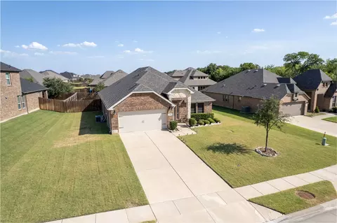 404 Martingale Trl, Oak Point, TX 75068