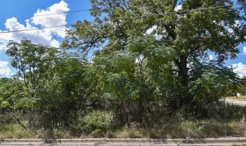 904 E 6th, Brady, TX 76825 photo 4