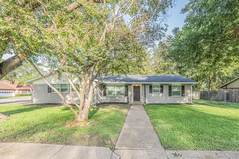 3502 Mcdonald Cir, Garland, TX 75041