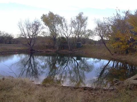 63 Ac Fm 2210, Bridgeport, TX 76426