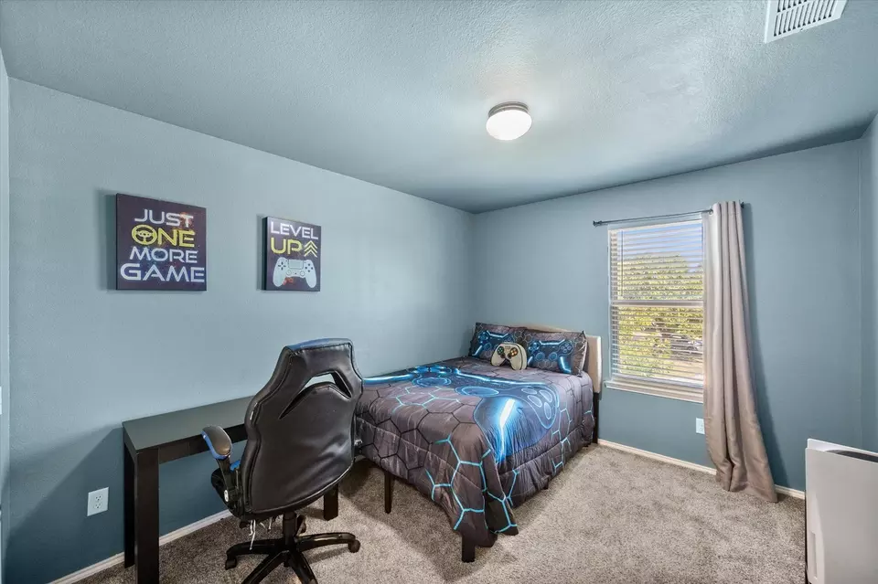 Bedroom - 5501 Northfield Dr, Fort Worth, TX 76179 photo 4 of 6