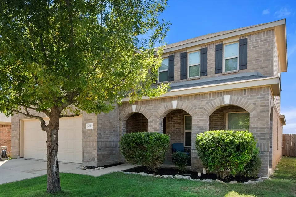 Exterior - 5501 Northfield Dr, Fort Worth, TX 76179 photo 2 of 4