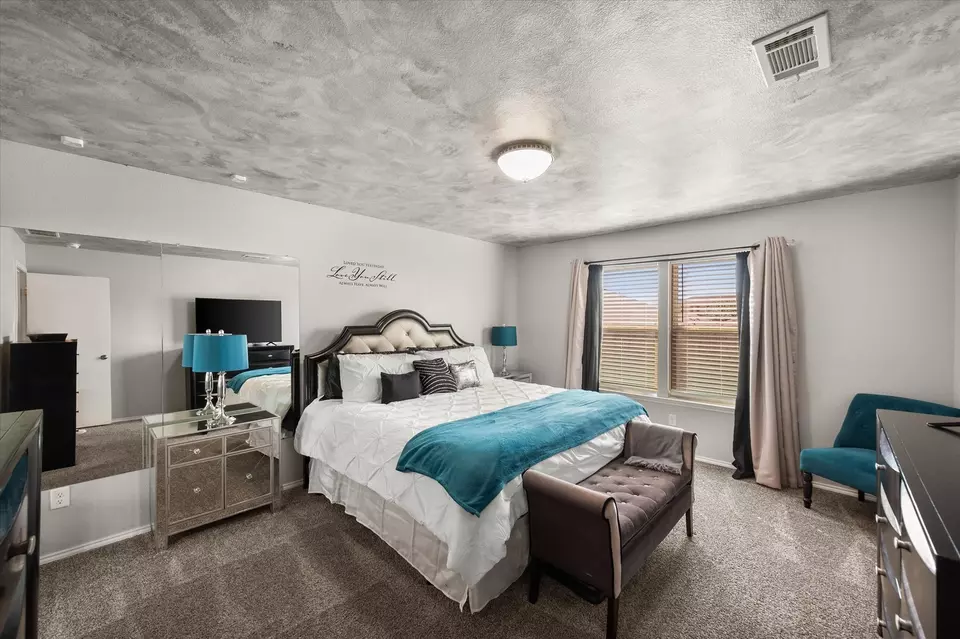 Bedroom - 5501 Northfield Dr, Fort Worth, TX 76179 photo 2 of 6