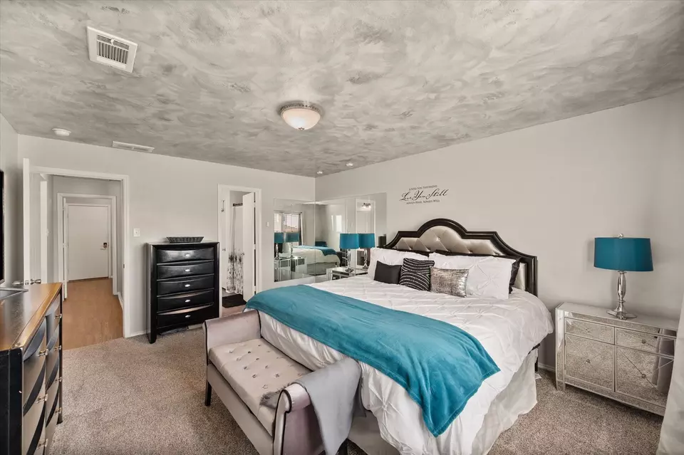 Bedroom - 5501 Northfield Dr, Fort Worth, TX 76179 photo 3 of 6