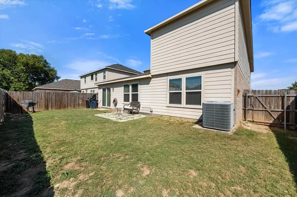Exterior - 5501 Northfield Dr, Fort Worth, TX 76179 photo 4 of 4