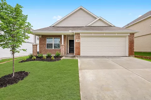 929 Rocket Plane Dr, Fort Worth, TX 76131