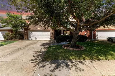 14121 S Pass Rd, Balch Springs, TX 75181